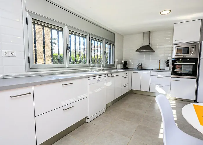 Litoral Costa Dorada - Casa Osca Only Families *