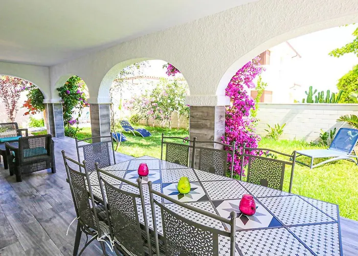 Litoral Costa Dorada - Casa Osca Only Families Tatil Evi *